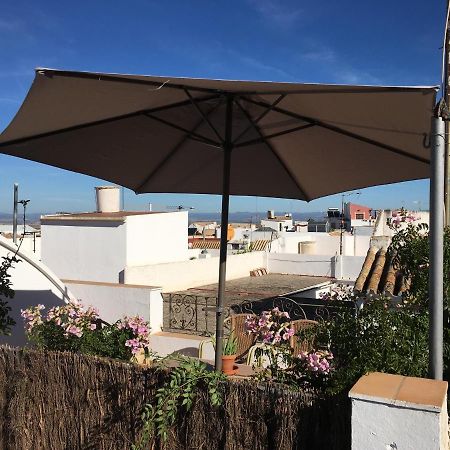 Casa Leon Blanco Carmona Reformada Centrica Con Chimenea Y Terraza Con Vistas Villa Exterior foto